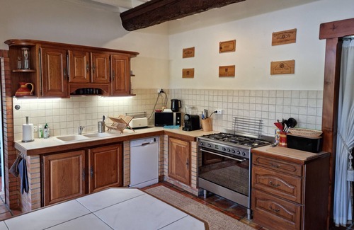 Mirepoix House | Stunning 6 bedroom Farmhouse with heated pool.