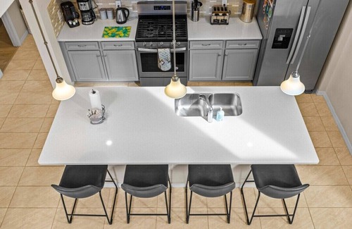 Loughman House | Stunning 6-Bedroom Home | Perfect for Families & Groups!