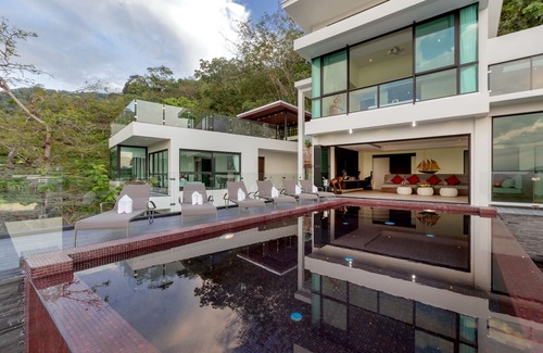 Cherngtalay Villa | Stunning 7 bedroom pool villa, amazing sea views