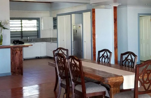 Apia Apartment | Stunning and Contemporary Two Bedroom Apartment with Pool Oasis