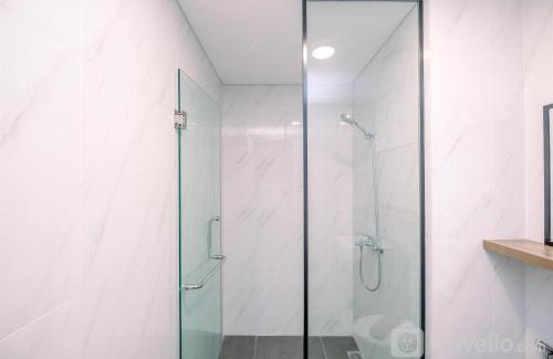 Semanggi Apartment | Stunning and Cozy 1BR Apartment at Ciputra World 2 By Travelio