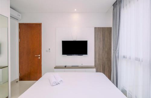 Semanggi Apartment | Stunning and Cozy 1BR Apartment at Ciputra World 2 By Travelio