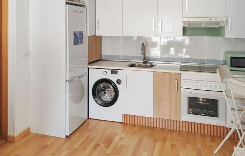 Albunol Apartment | Stunning Apartment In Albuñol With Wifi