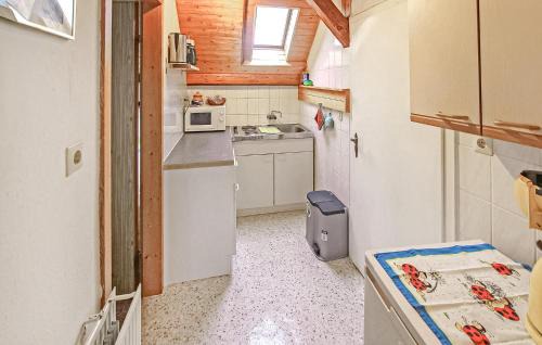 Koenigs Wusterhausen Apartment | Stunning Apartment In Königs Wusterhausen Ot