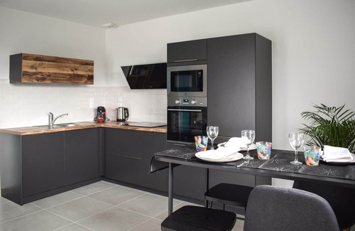 Lantic Apartment | Stunning apartment in Lantic with WiFi