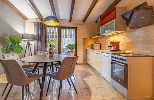 Sveta Nedelja Apartment | Stunning apartment in Labin with WiFi