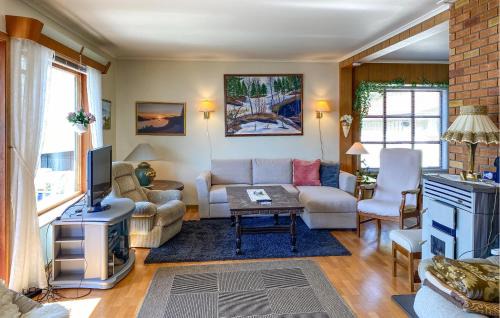 Selje Apartment | Stunning Apartment In Selje With Wifi