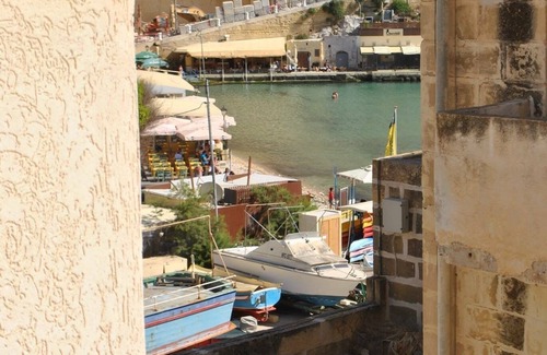 Xlendi Apartment | Stunning apartment in the heart of Xlendi Bay