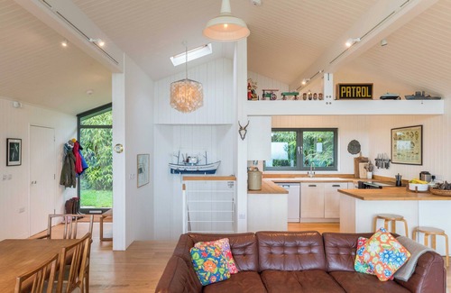 Pembroke House | Stunning architectural designed modern eco house