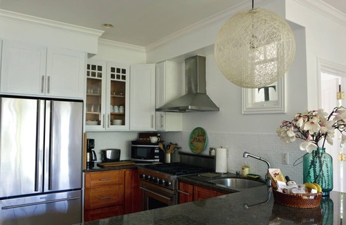 Sausalito Condo | Stunning Bay Views – Artist’s Zen Retreat - Extras!