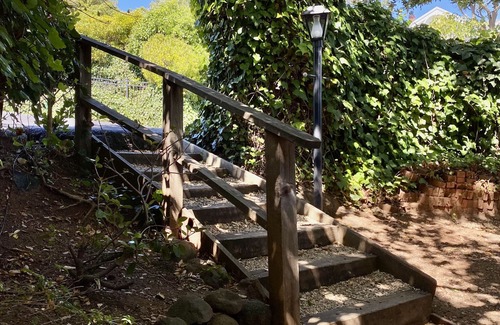 Sausalito Condo | Stunning Bay Views – Artist’s Zen Retreat - Extras!