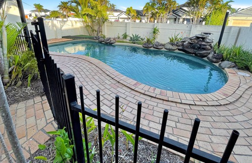 Raby Bay House | Stunning bayside 3BR house - Perfect Peaceful Retreat