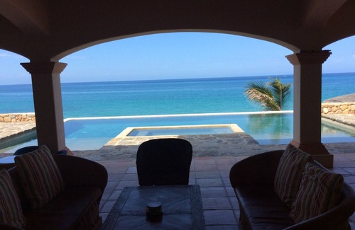 Pescadero House | Stunning Beachfront Villa on the Sea of Cortez
