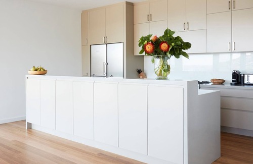 Whale Beach House | Stunning beachside Villa located 100m from iconic Whale beach, what a spectacular experience.