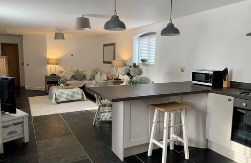 King's Bromley Apartment | Stunning Canalside Barn - 5 minutes from the "National Memorial Arboretum"