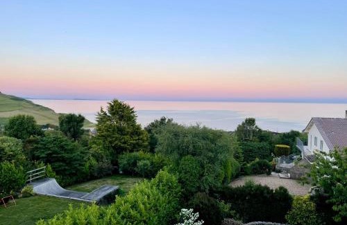 Charmouth House | Stunning Charmouth Property with Bay views!