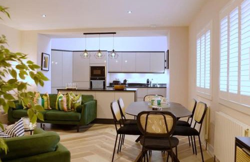 Largs House | Stunning Coach House