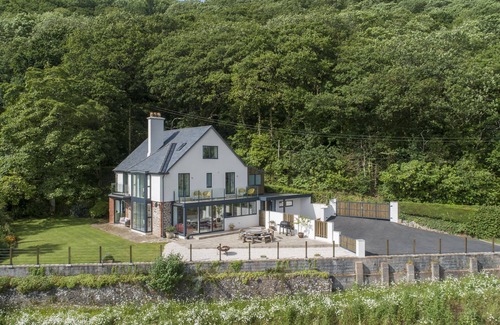 Porlock Weir House | Stunning coastal home with panoramic sea views in Porlock Weir - 6 bed/6 bath