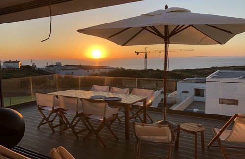 Atalaia Villa | STUNNING CONTEMPORARY VILLA WITH PRIVATE POOL- 4E