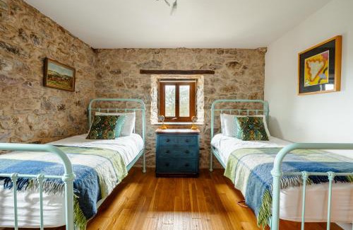 St Davids Apartment | Stunning Converted Granary in Heart of St Davids