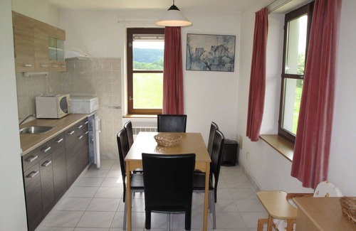 Starkov House | Stunning private villa for 8 guests with WIFI, pool, TV, patio, pets allowed and panoramic view