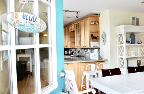 Sharps House | Stunning Dunnsville Retreat on Rappahannock River w/Boat Dock!