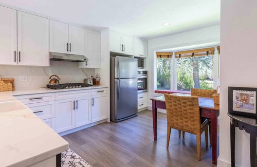 Elkhorn Village Condo | Stunning Elkhorn Condo with Sauna, Hot Tub, + More!