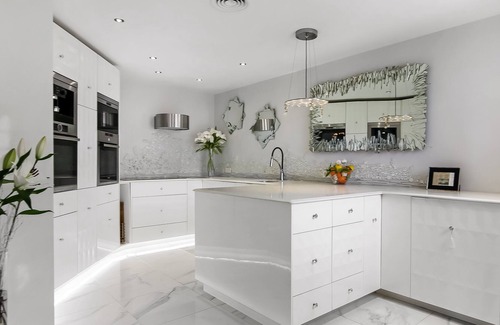 Arnella Villa | Stunning, Fabulous 5 star luxury villa overlooking El Portet Bay.