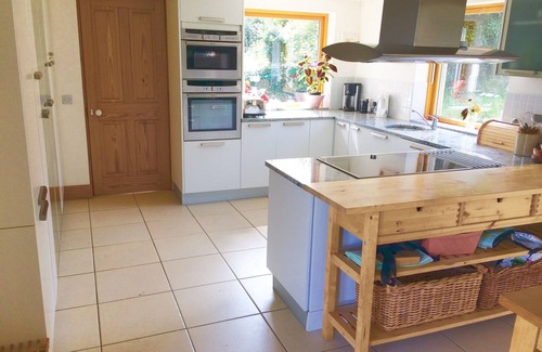 New Quay House | Stunning Family Cottage With Garden On The Seafront