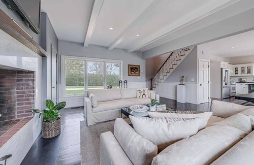 Aquebogue House | Stunning Farmhouse W/Solar Heated Pool in North Fork, Farmstands, winery& beach