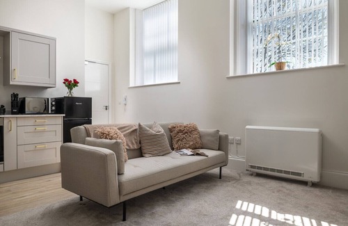 Saint Asaph Apartment | Stunning Flat in a Converted Chapel Free Parking Fast WiFi Smart TV