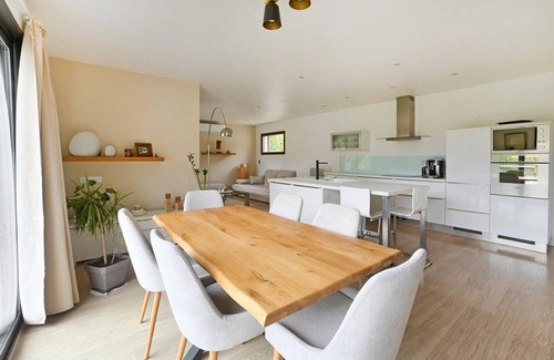 Saint-Laurent-des-Arbres House | Stunning home in St Laurent des Arbres