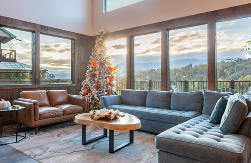Chalet Village North Cabin | Stunning Gatlinburg Cabin