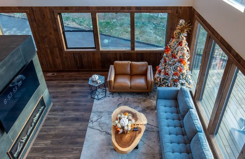 Chalet Village North Cabin | Stunning Gatlinburg Cabin
