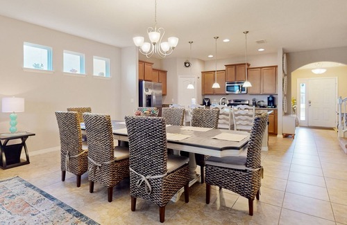 Trafalgar Village House | Stunning getaway with games & clubhouse amenities - near parks
