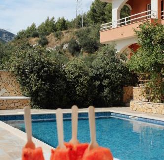 Solin Apartment | Stunning Gold apartment with pool