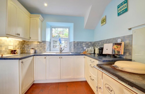 Llwyngwril House | Stunning Grand Country House, Fabulous Sea Views in Llwyngwril Snowdonia (Eryri)