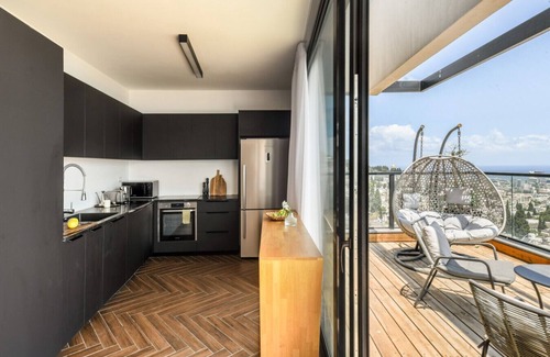 Haifa Apartment | Stunning Haifa Bay Views Penthouse by Sea N' Rent