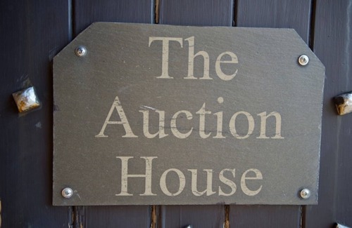 Criccieth House | Stunning, historic holiday apartment