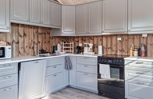 Øvre Ramse House | Stunning home in Dølemo with WiFi