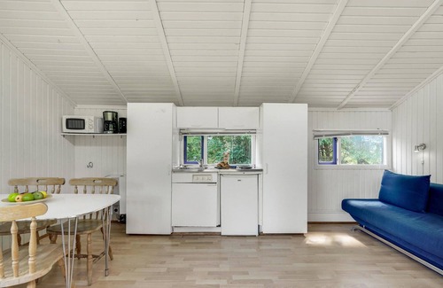 Hampen House | Stunning home in Hampen with WiFi