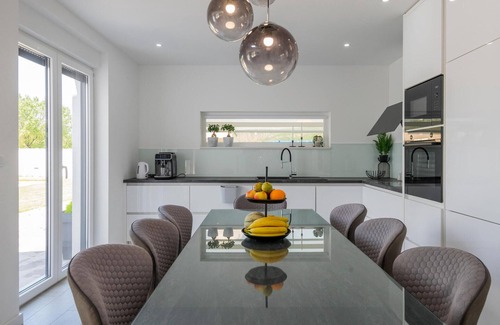 Knezovici House | Stunning home in Donji Prolozac