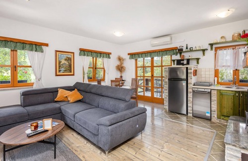 Presika House | Stunning home in Lukovdol with sauna
