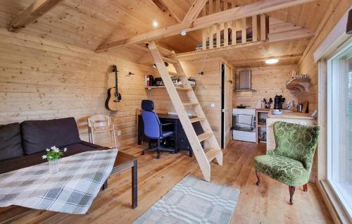 Mellerud House | Stunning Home In Mellerud With Wifi