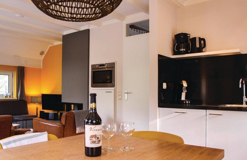 Ommen House | Stunning home in Ommen with WiFi