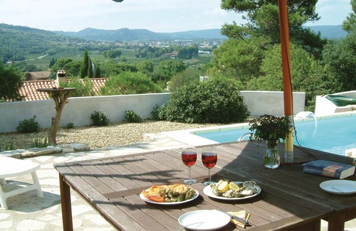 Pierrerue House | Stunning home in Pierrerue with WiFi