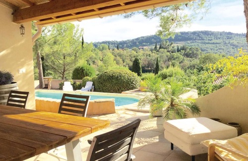 Pierrerue House | Stunning home in Pierrerue with WiFi