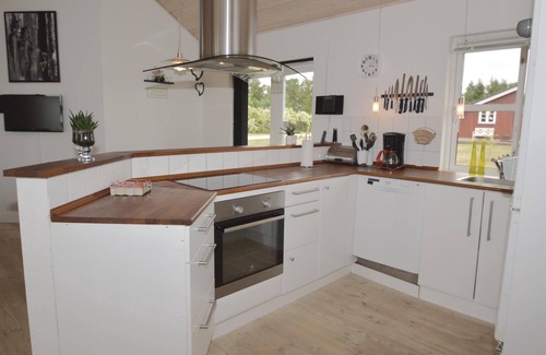 Ringkøbing-Skjern Municipality House | Stunning home in Skjern with kitchen
