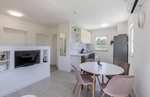 Trilj House | Stunning home in Tijarica with WiFi