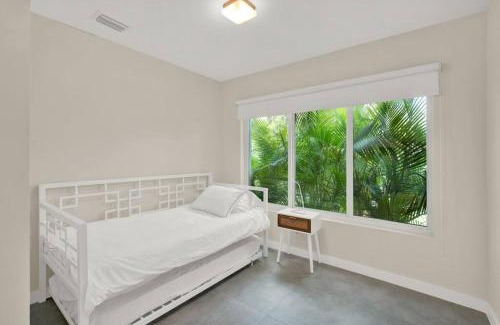 The Roads House | Stunning Home LifeStyle Miami